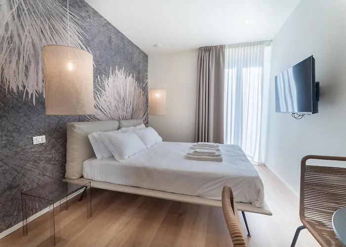 Apartman Pico - Roma 20 *